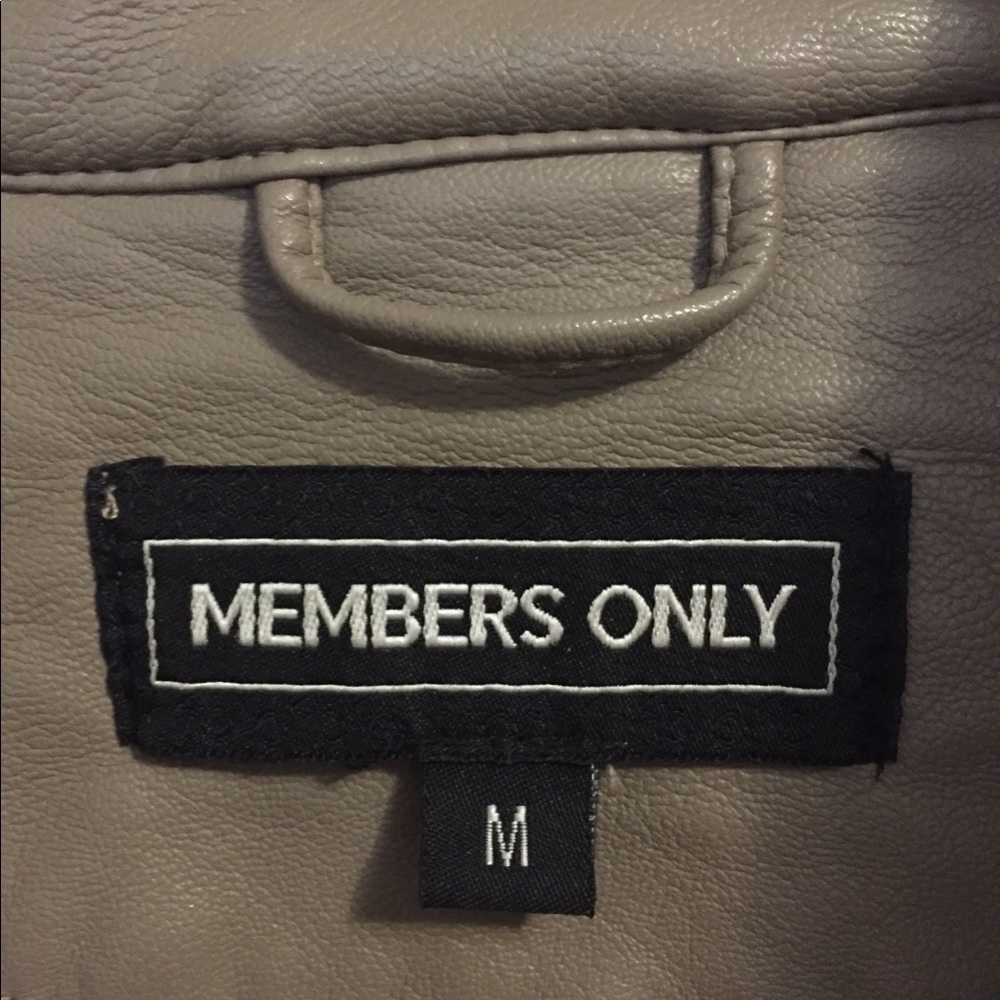 NWOT Members Only Vest - Picture 4 of 4